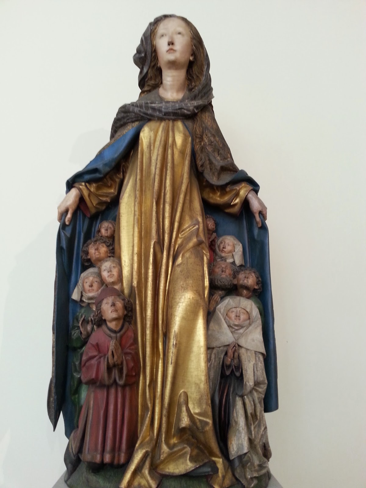 Meryem Ana'nın koruyucu paltosu